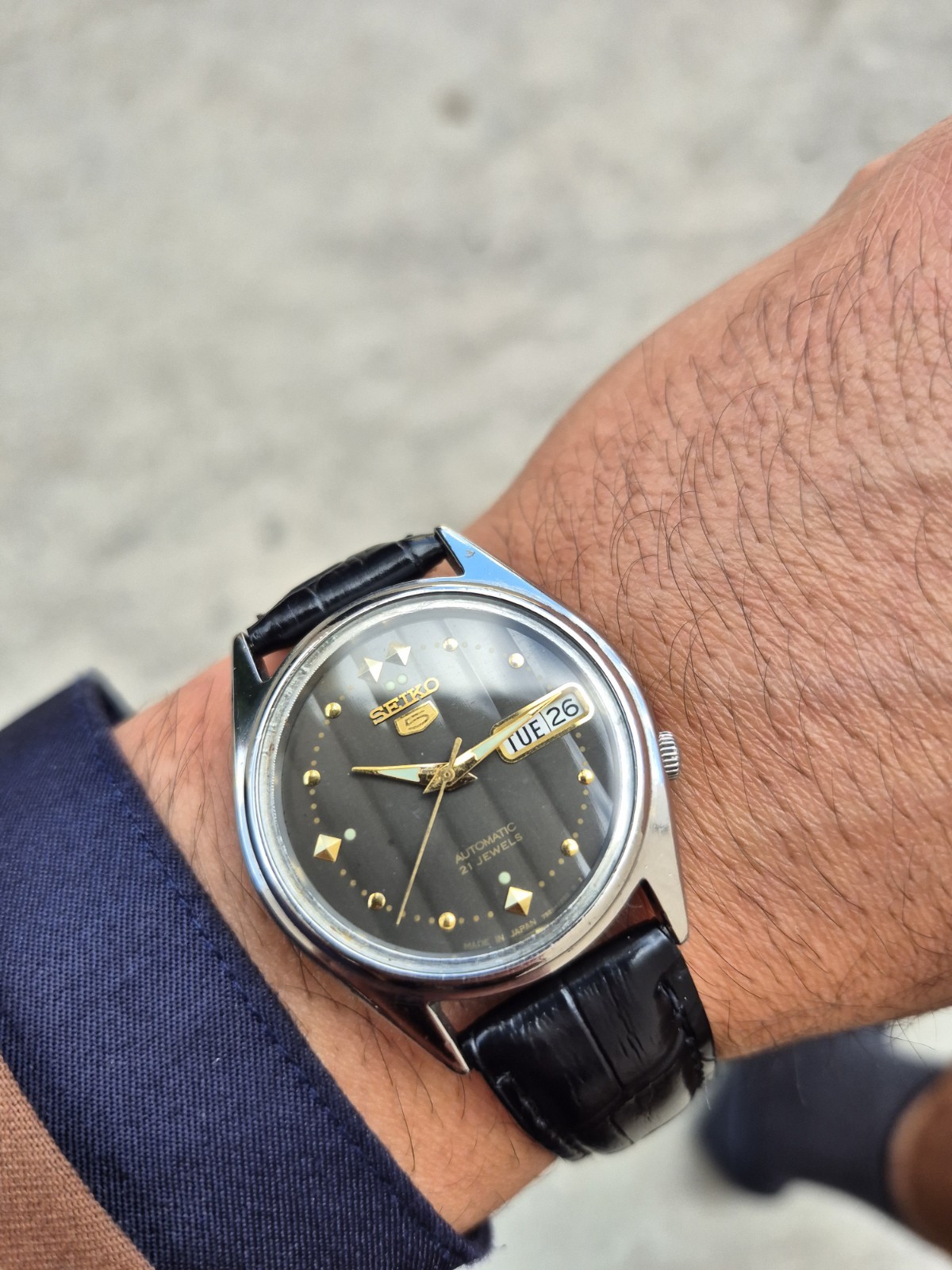 Seiko 5 Vintage Automatic 21 Jewels Day/Date Black Dial Leather Strap 36mm