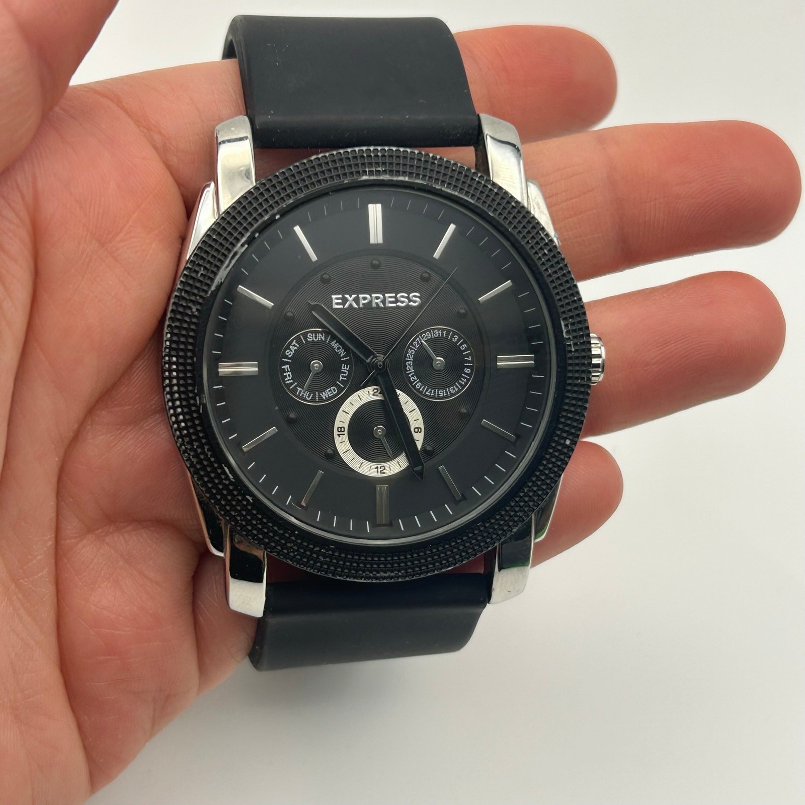 Express Black Silver St. Steel Men’s Analog Watch Working New battery