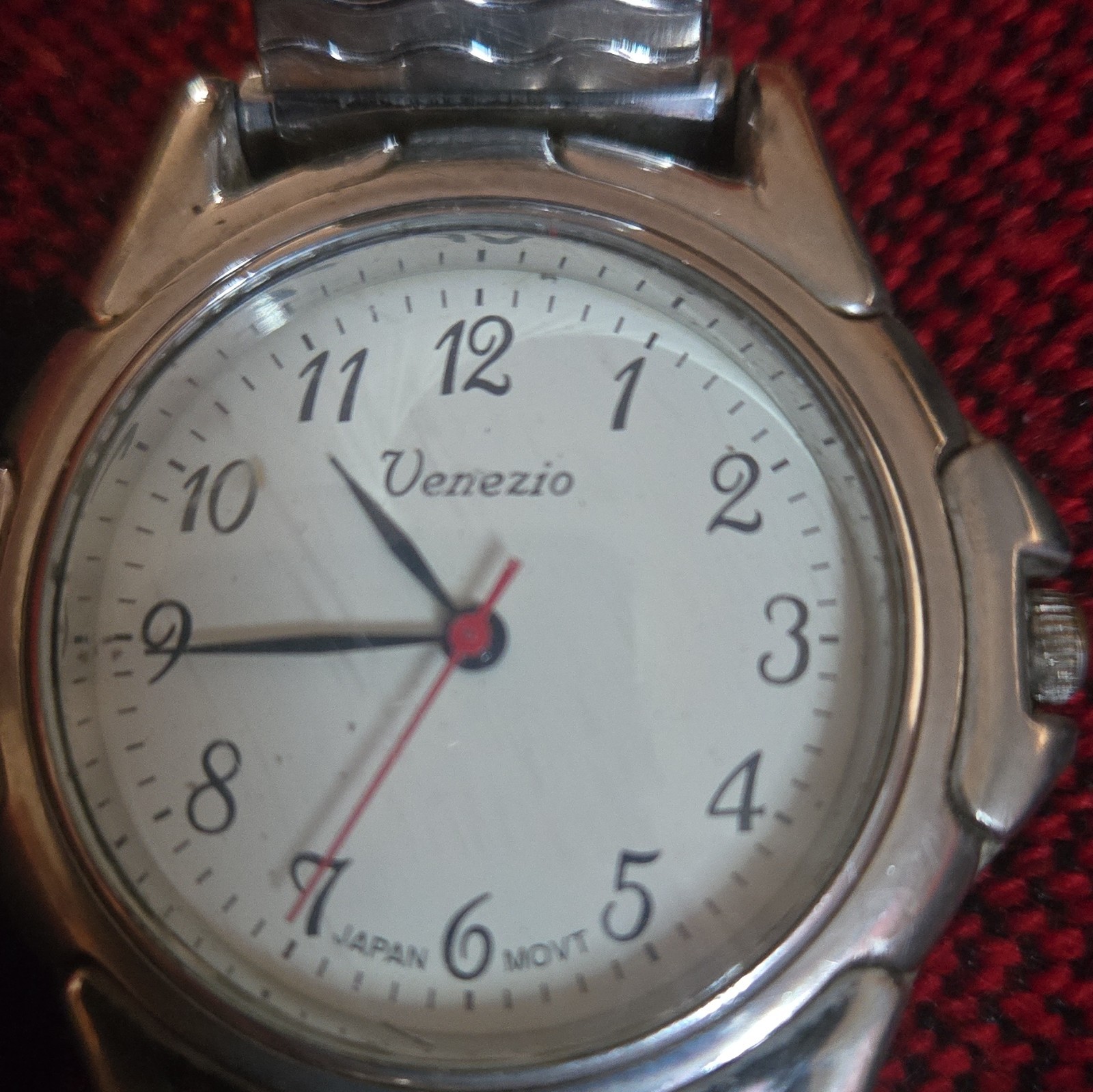 Venezio Quartz Analog Wristwatch Water-Resistant White Dial Silver SS Bracelet
