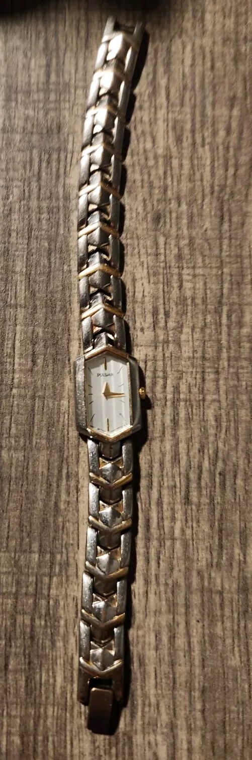 Pulsar Women’s Wrist Watch 4N00-7150 Silver/gold Tone