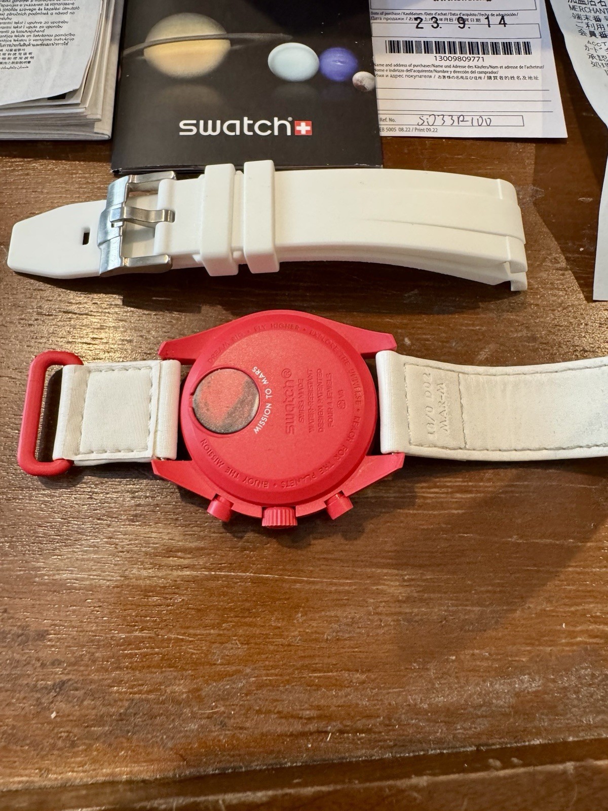 Moonswatch “Mission to Mars” + Box & Papers – New Battery/Extra Strap