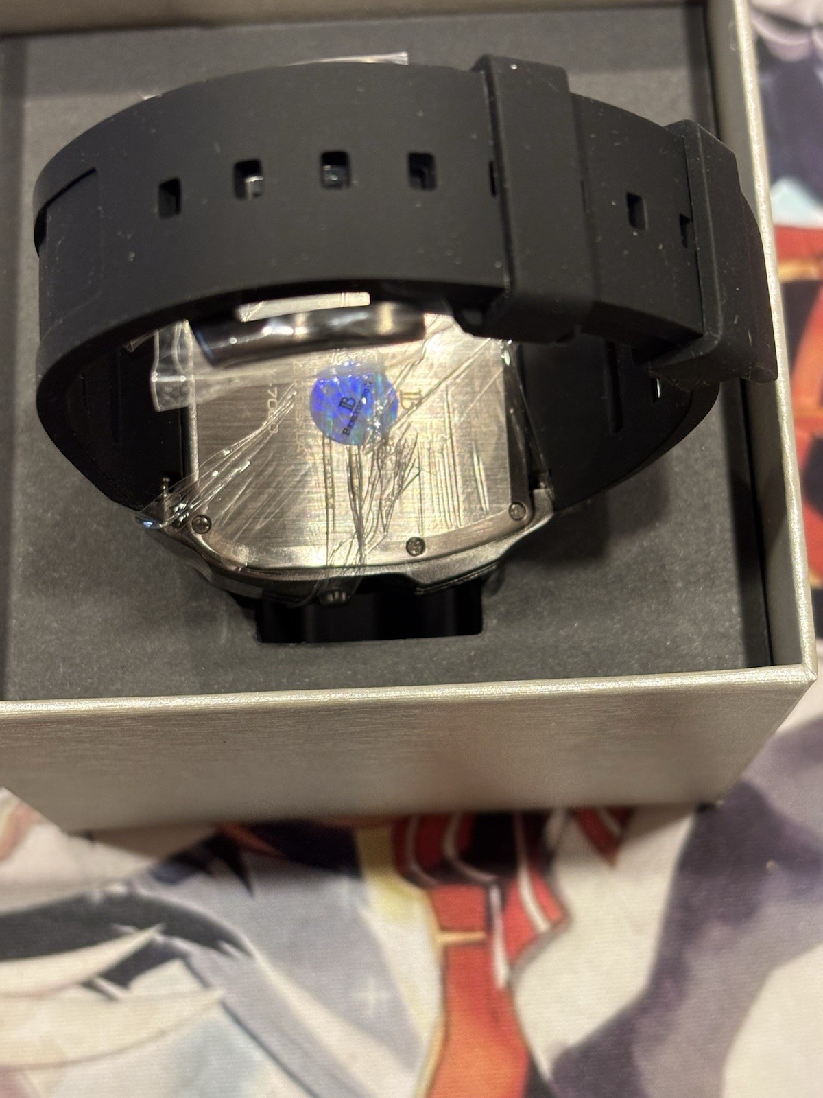 New in Box Benly Design Gladiator X7000 Grey With Black Band