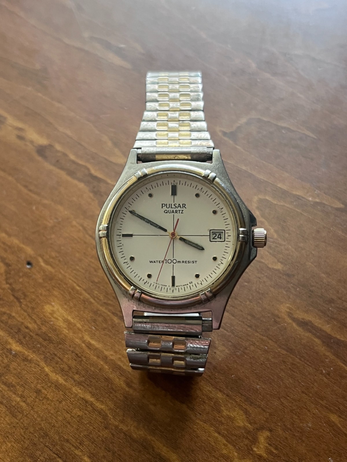 Pulsar Y147-7040 Men’s Quartz Watch Date 100M Water Resistant Stainless Steel