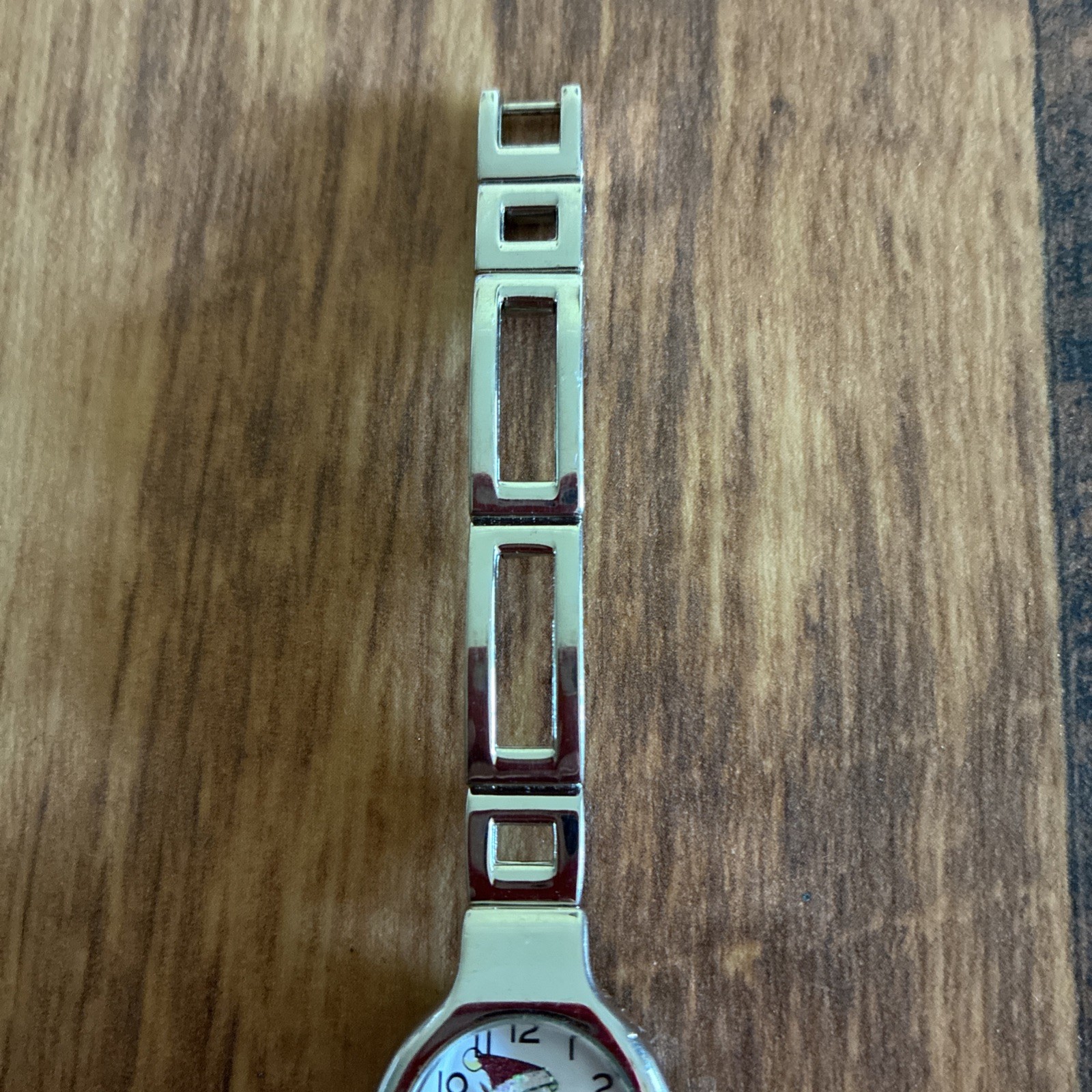 CHRISTMAS HOLIDAY WRIST WATCH SILVER WITH SNOWMAN NEW BATTERY