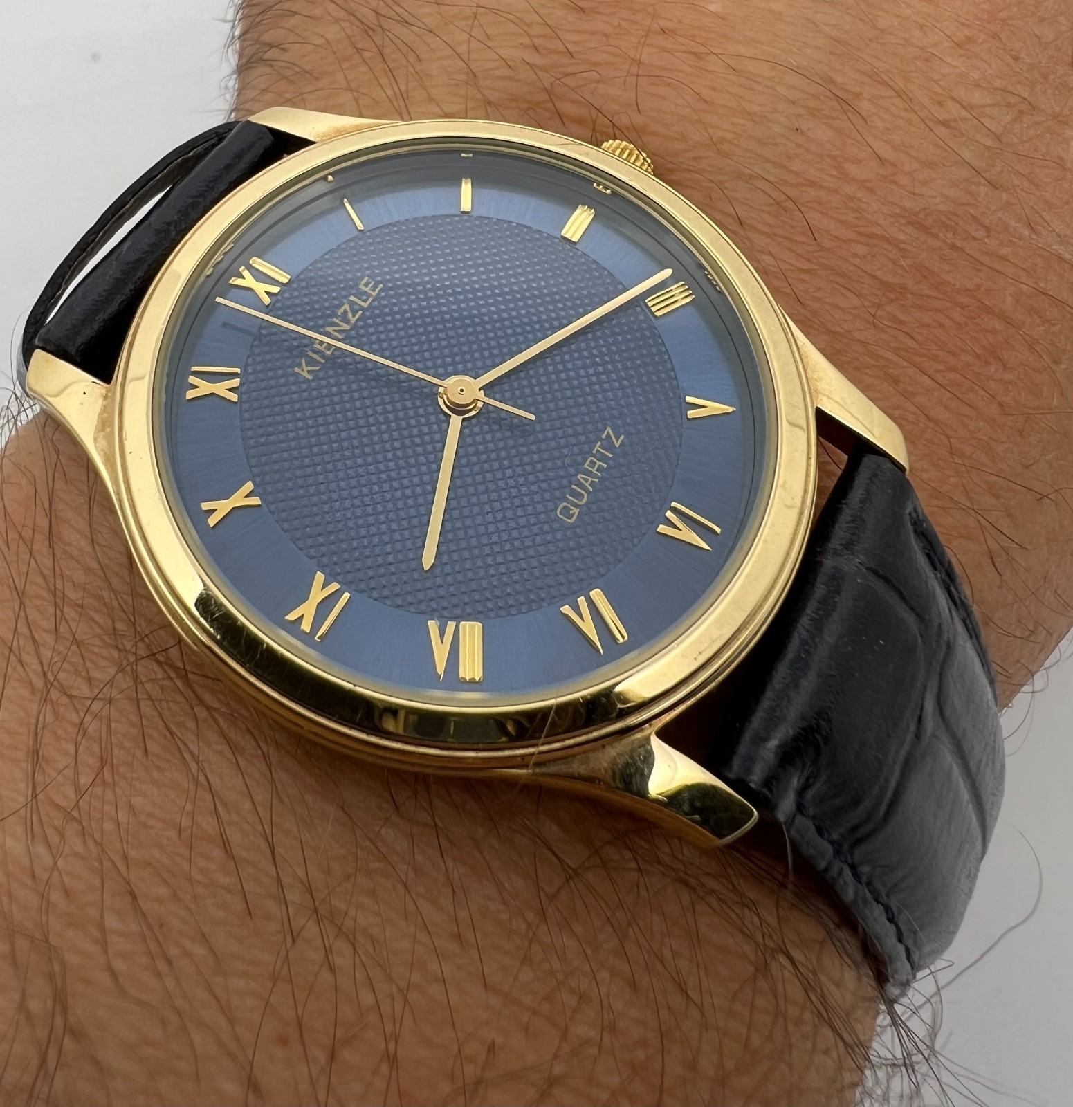 VINTAGE KIENZLE QUARTZ MENS WATCH GERMANY BLUE DIAL ULTRA THIN GOLD PLATED