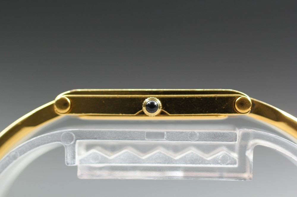 Near MINT GUCCI 1500L Black Rectangular Gold Bangle GP Quartz Ladies Watch 16cm