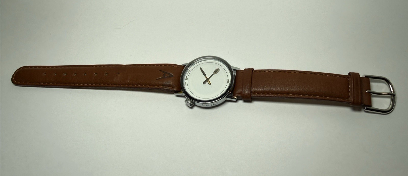 Vintage Quartz Wristwatch Fork Knife Hands Novelty French Design Runs AKTO