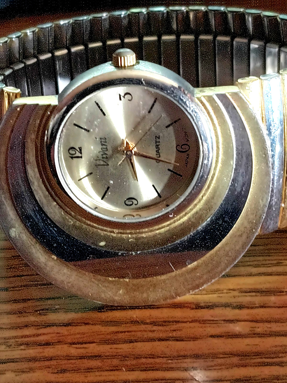 Vivani Quartz Watch Crescent Moon Shape Gold /Silver Tone Runs Well .