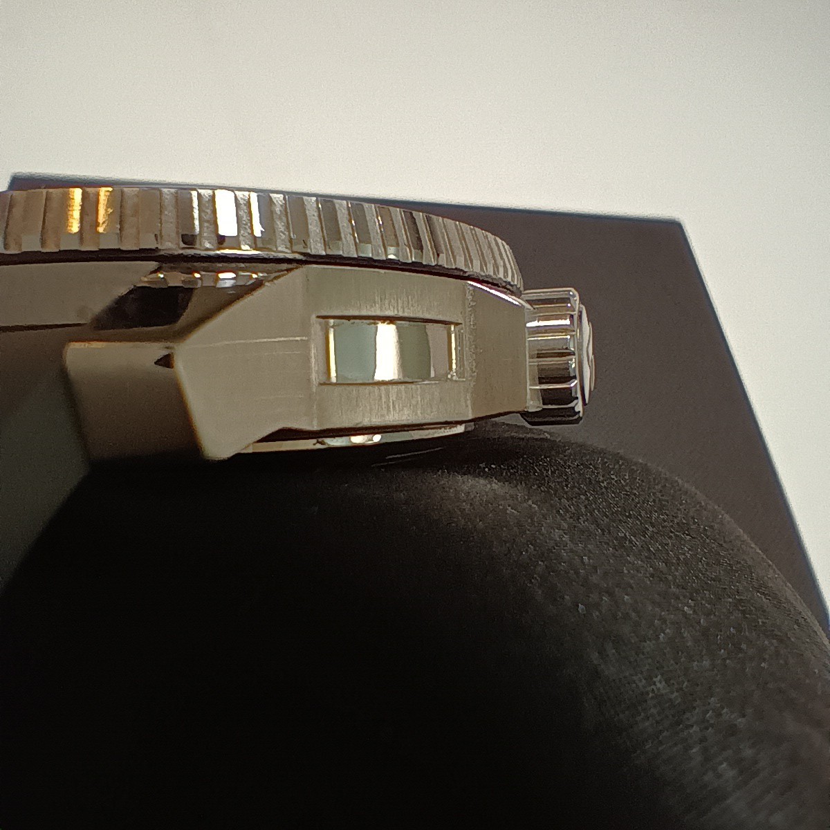 Tissot Seastar 2000 Professional Diver’s Mens Watch T1206071744100. 46 mm Case.