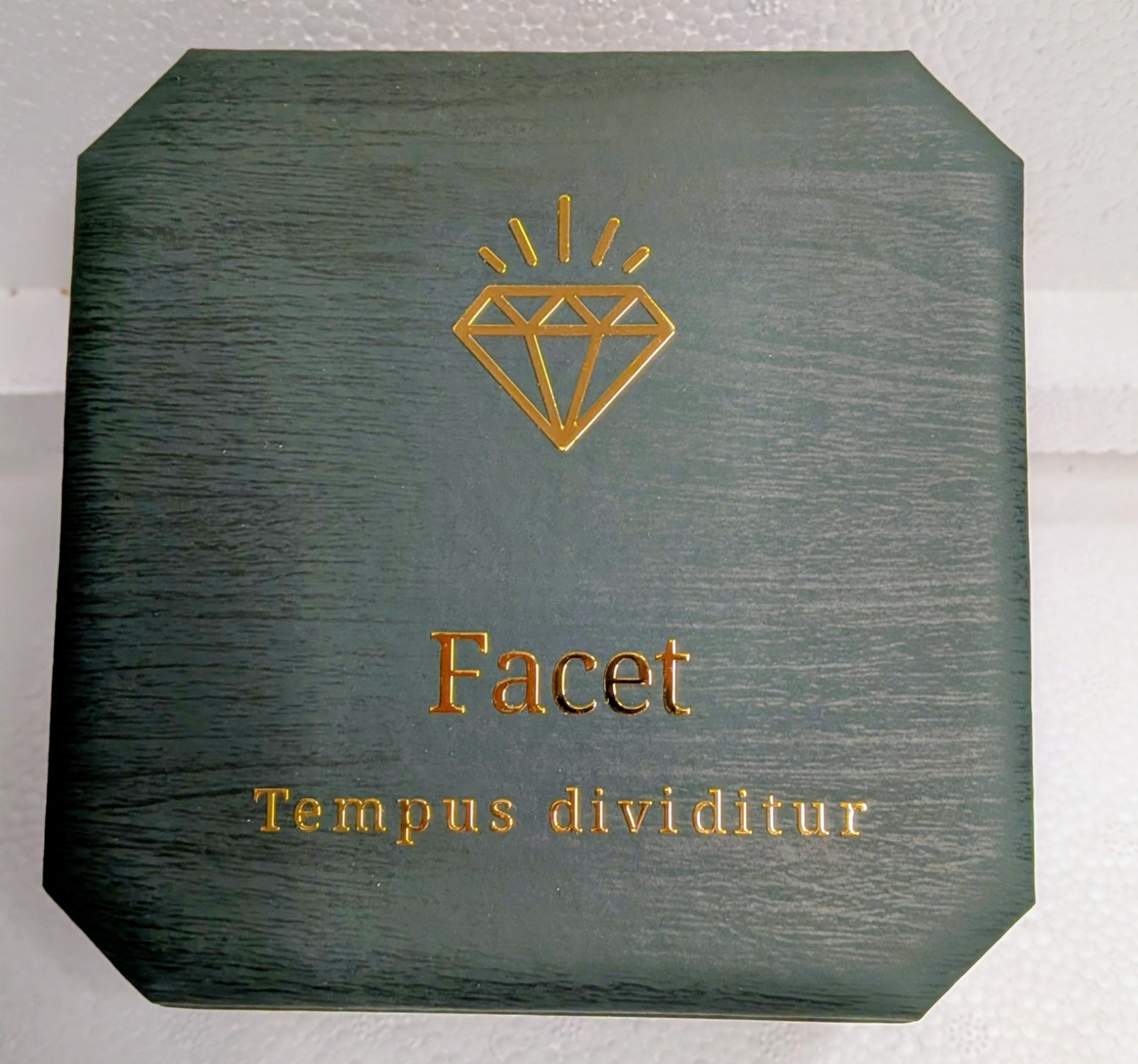 Facet Stealth 2635A men’s automatic watch plus free gift with purchase