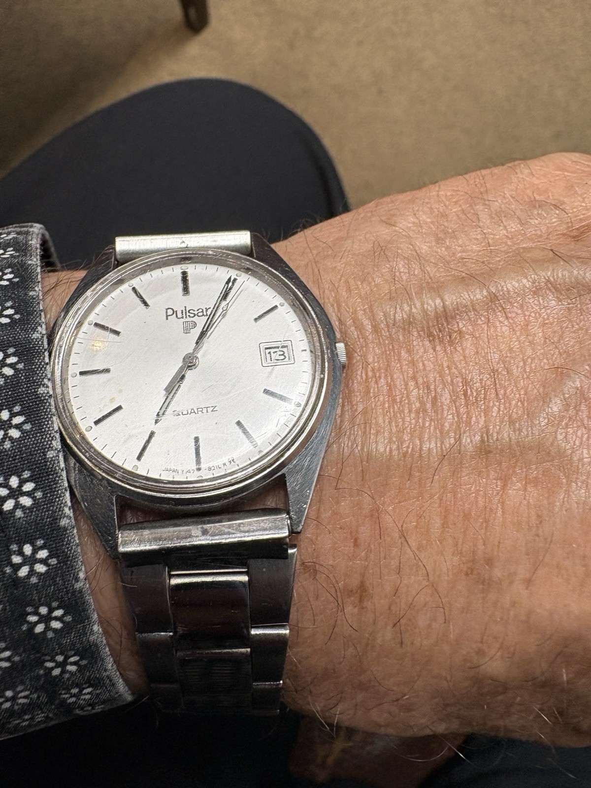 Vintage 1990’s Men’s PULSAR Silver Tone Classic Dress/Casual Watch, Y147-8009