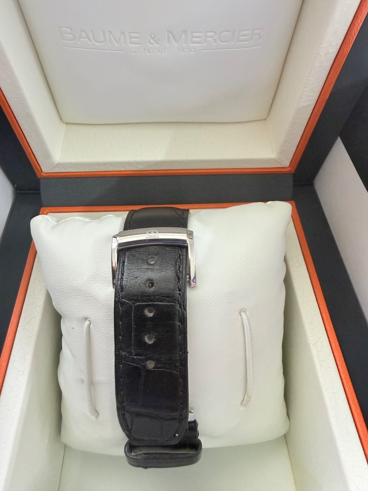 Baume & Mercier Classima XL GMT Automatic 42mm M0A08462 Watch – FULL SET Box