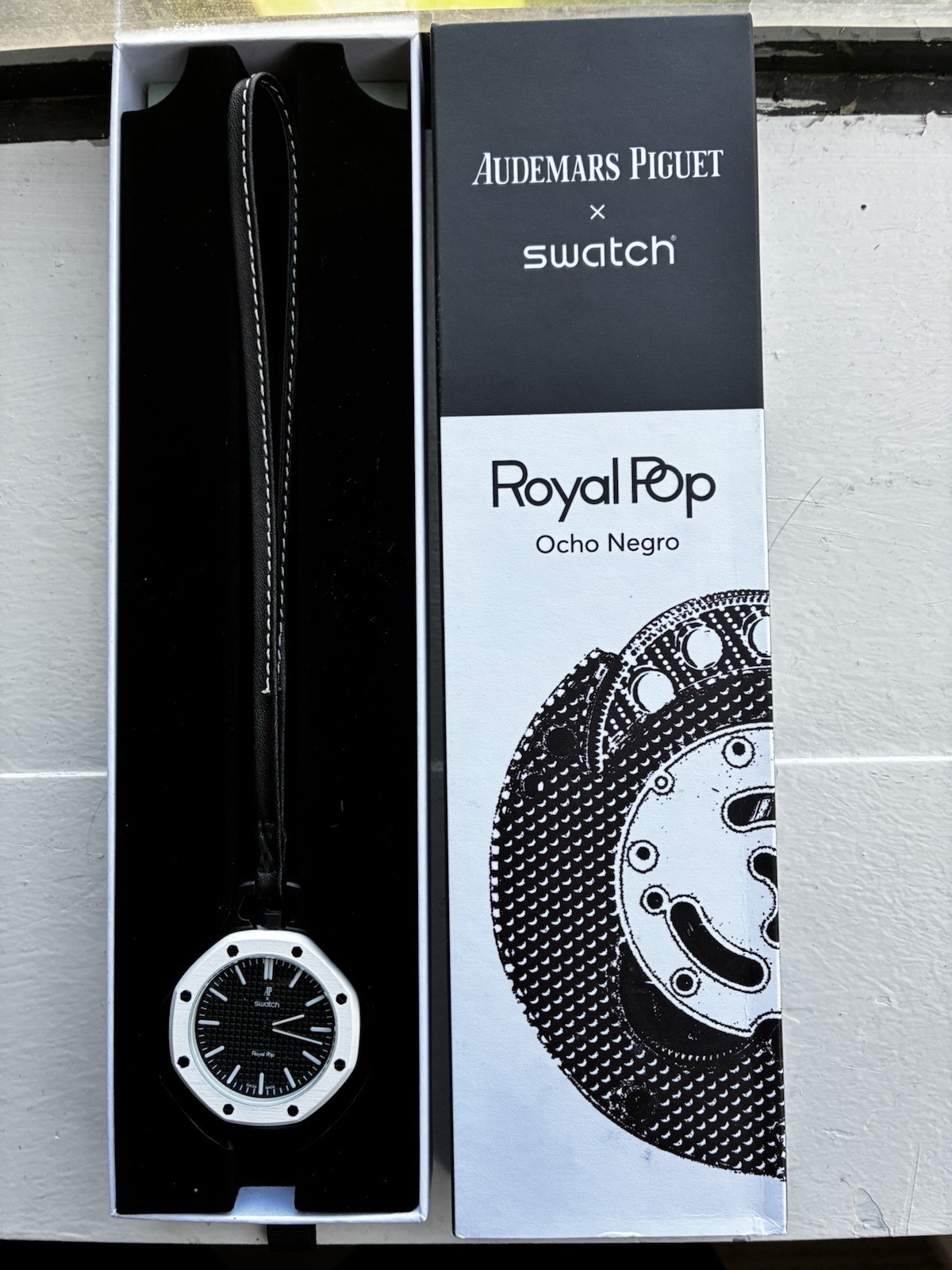 Swatch Audemars Piguet x Royal Pop Ocho Negro Quartz 30m w/ Box Papers