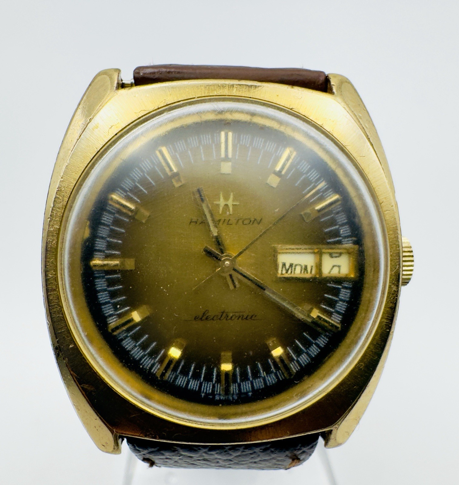 Vintage Hamilton Electronic Day Date Men’s Watch Gold Tone 38.9mm Running