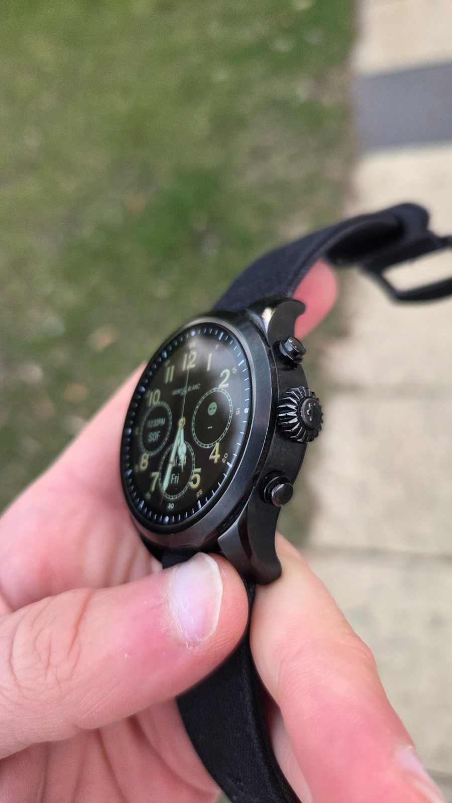 MONTBLANC SUMMIT 2 – SMART WATCH