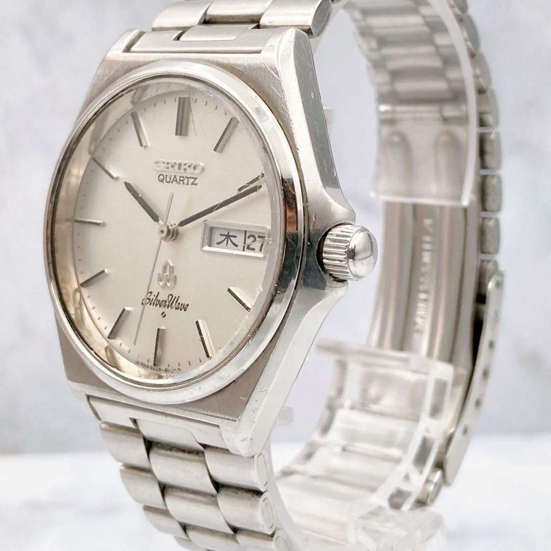 Seiko SilverWave Day-Date Quartz Watch Mens 1980 wrist 16.3cm/6.4in