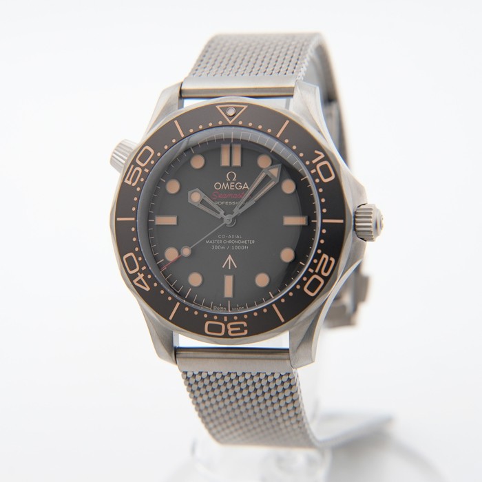 Omega Seamaster Diver 300M Master Chronometer 007 Ed. 210.92.42.20.01.001
