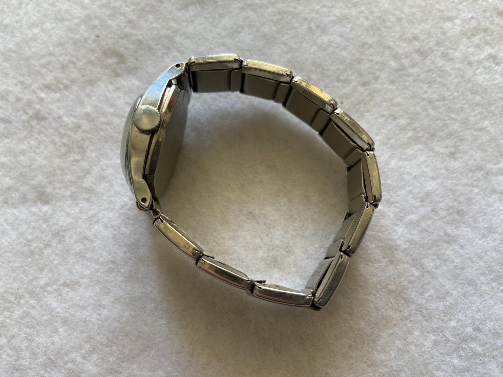 Vintage US Time (Timex) Zorro Mechanical Wind Up Kids Watch – Problem