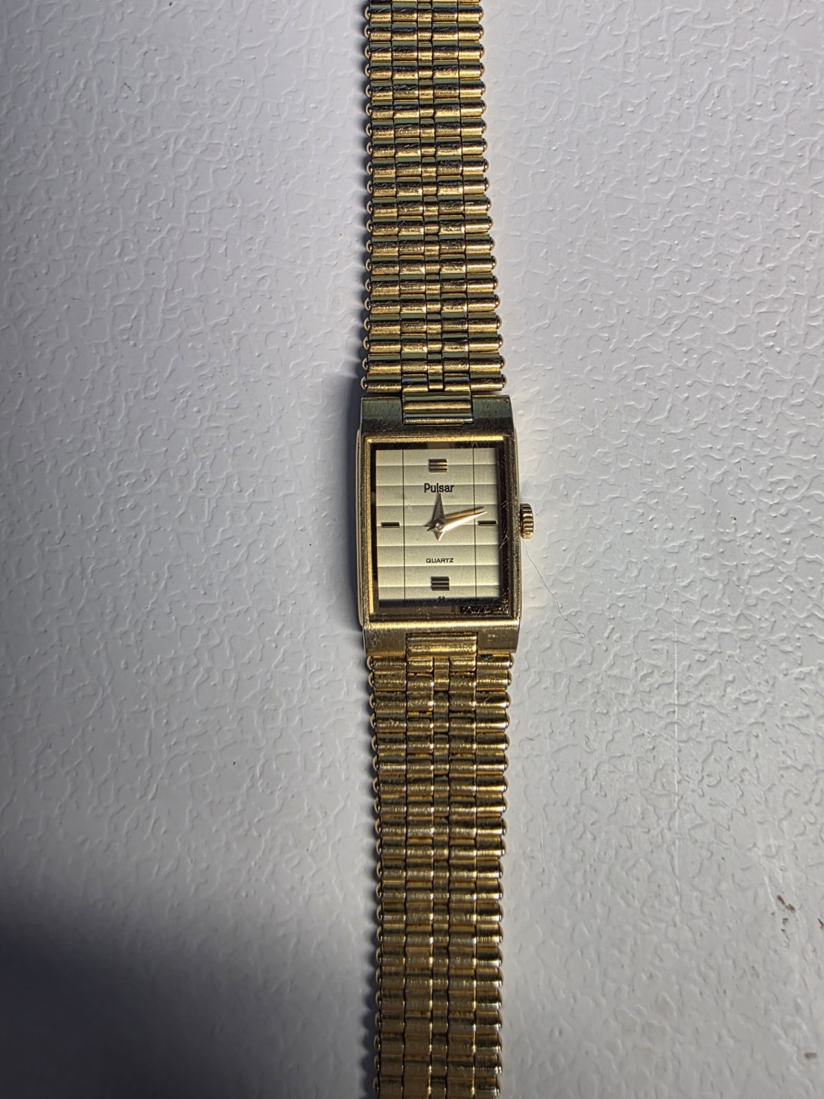 Pulsar V232 Gold Toned Watch