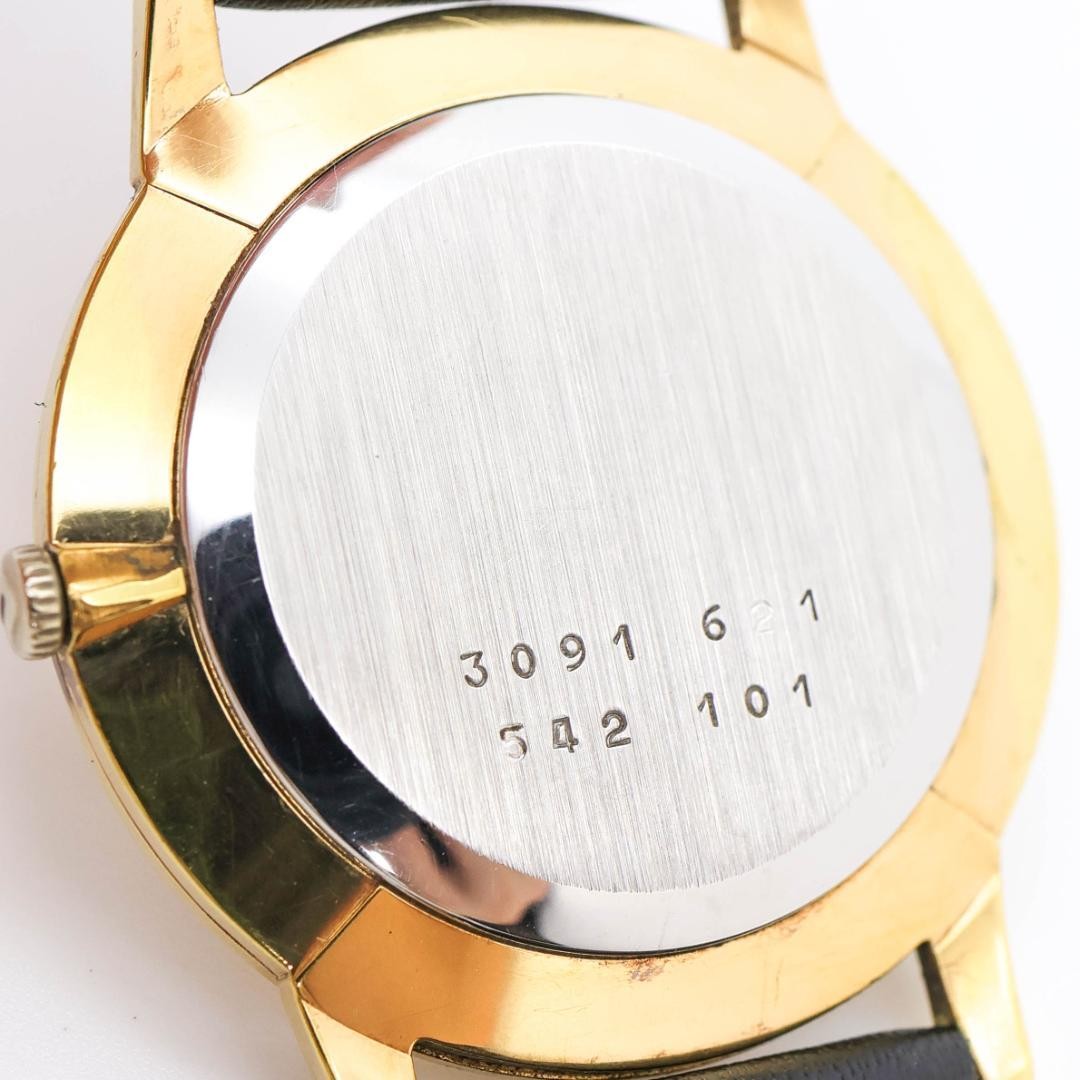 Universal Geneve Manual Wind Gold Watch 3670