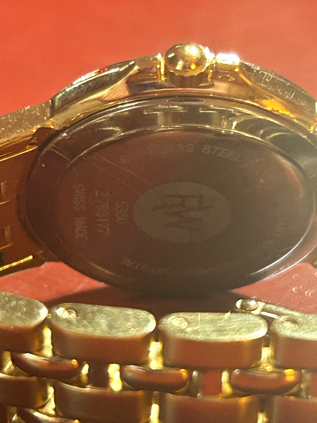 Raymond Weil Tango 5360 Swiss made luxury, vintage 28mm case 36 diamond bezel