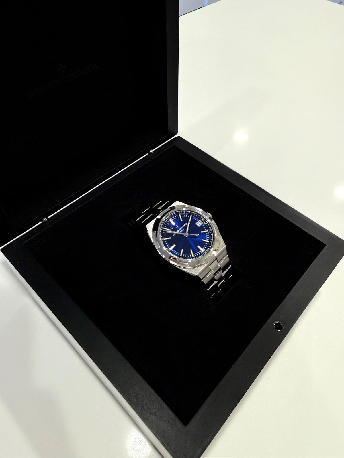2023 Vacheron Constantin Overseas Blue – 4500V/110A-B128 Full Set