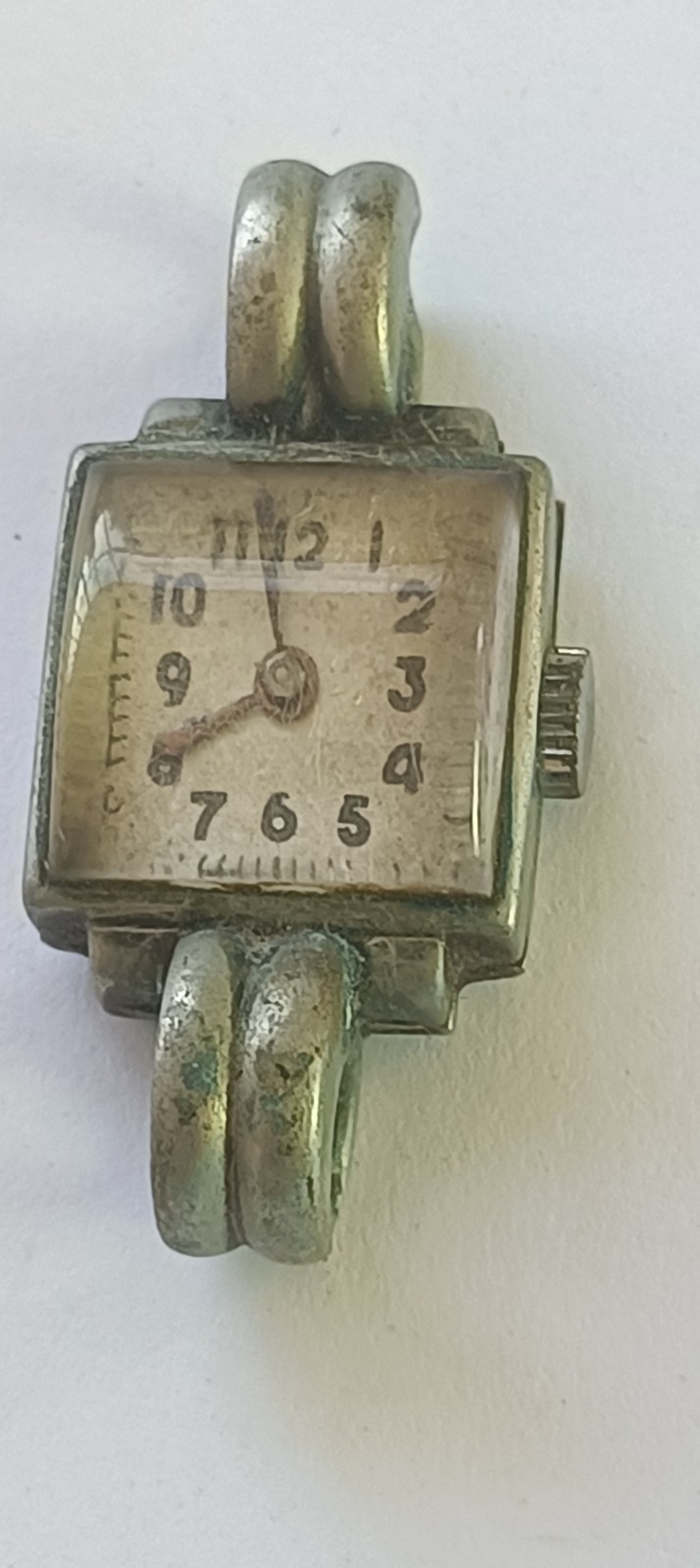 Antique old women wristwatch metal fond acier Art Deco design Felsus ?