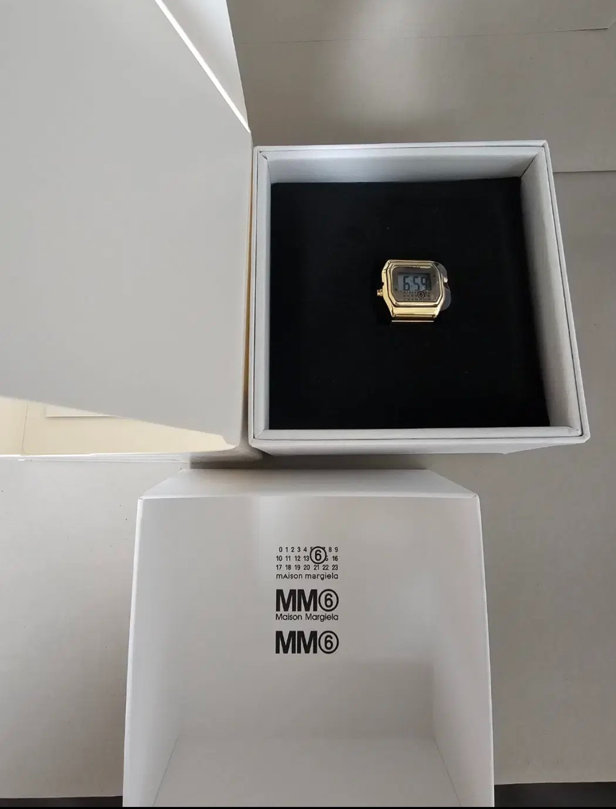 Timex x MM6 Maison Margiela T80 Ring Watch Gold Digital Unisex S/M New