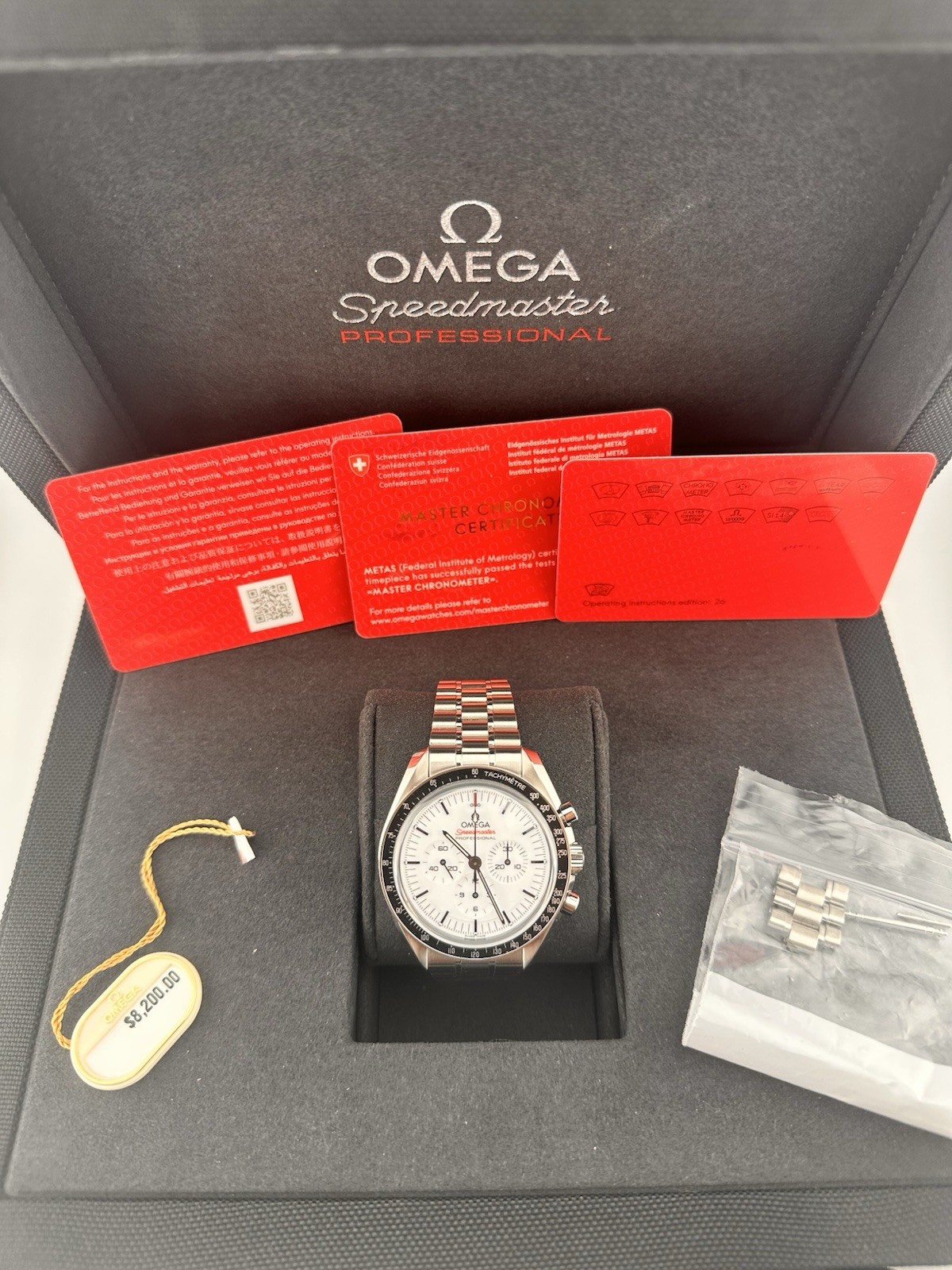 Omega Speedmaster Moonwatch White Dial 310.30.42.50.04.001 Box And Cards