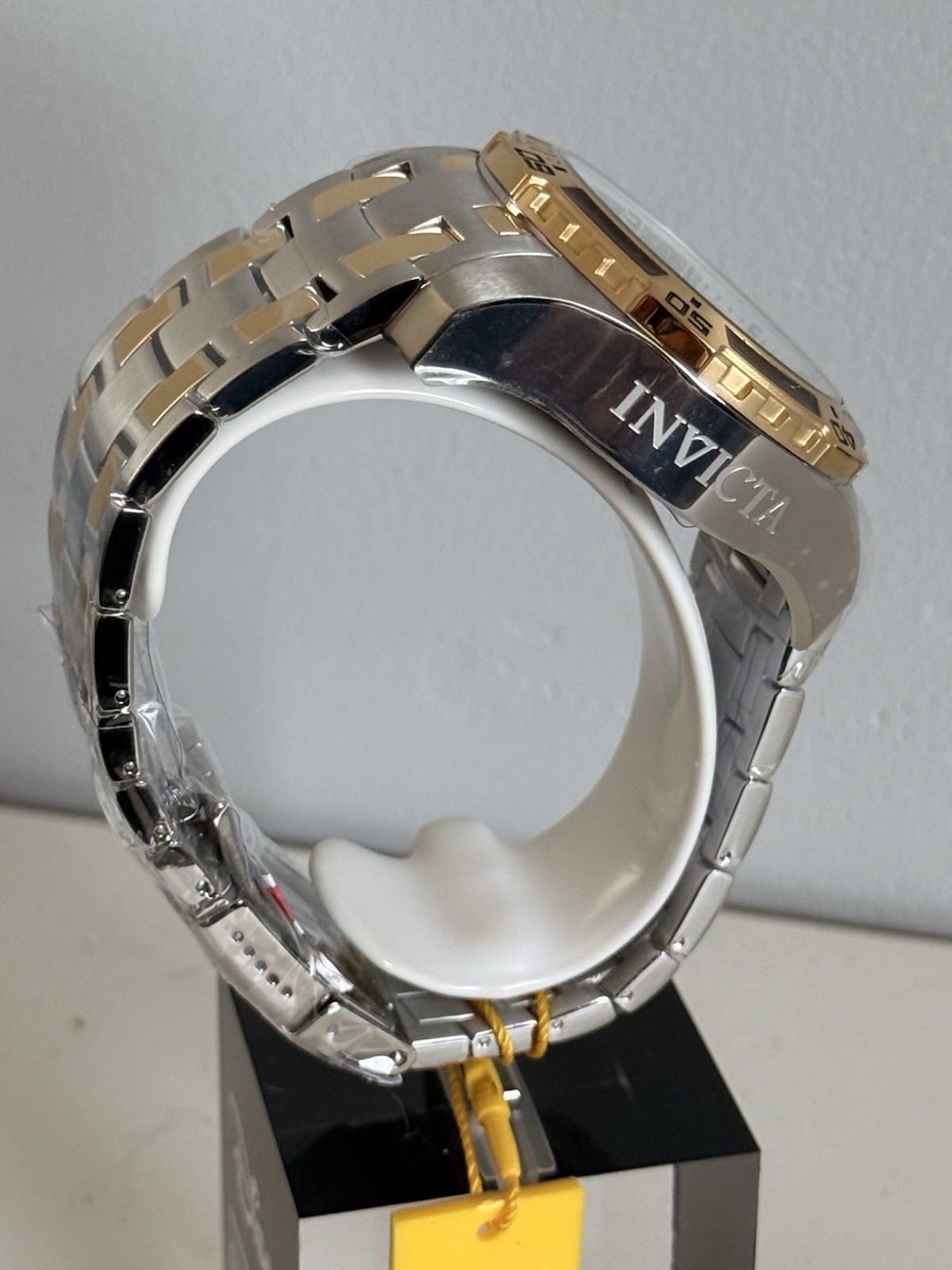 Invicta Pro Diver SCUBA 51mm Men’s Watch W/ Abalone Dial Steel Gold 25093