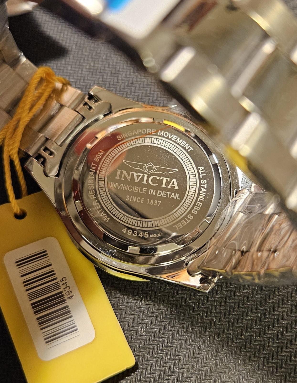 Invicta Specialty Rowan Mens 40mm Watch Silver Yellow Black Stainless Brand New