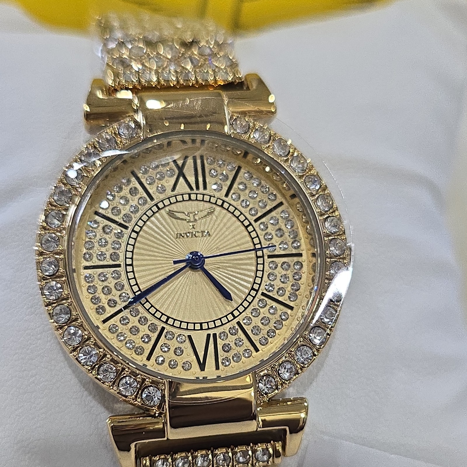 🔥🔥NIB Rhinestone Embroidered Invicta Wildflower Women’s Watch – 32mm, Gold