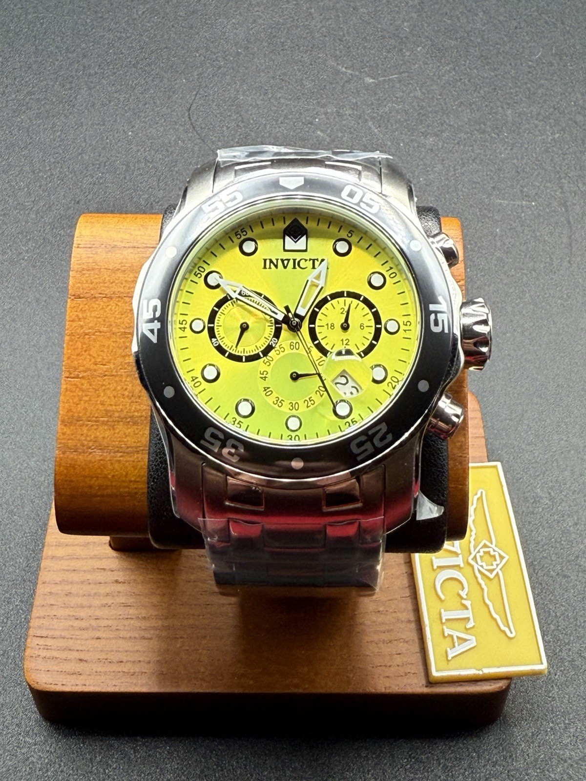 Invicta Men’s 48mm Pro Diver SCUBA 47561 YELLOW DIAL Silver Tone Watch New