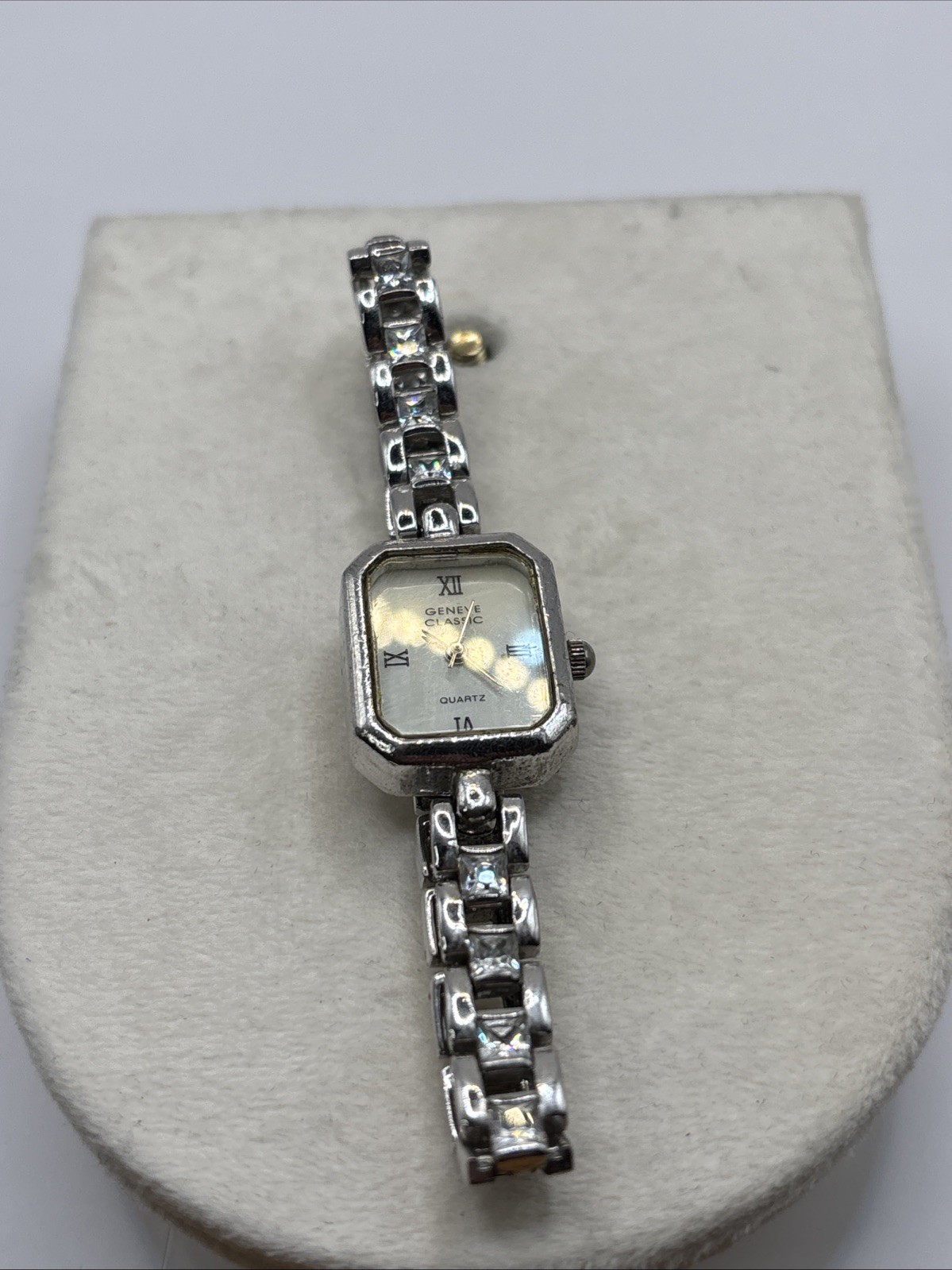 Geneve Womens Watch Sterling SilverNew Battery 7 Inch