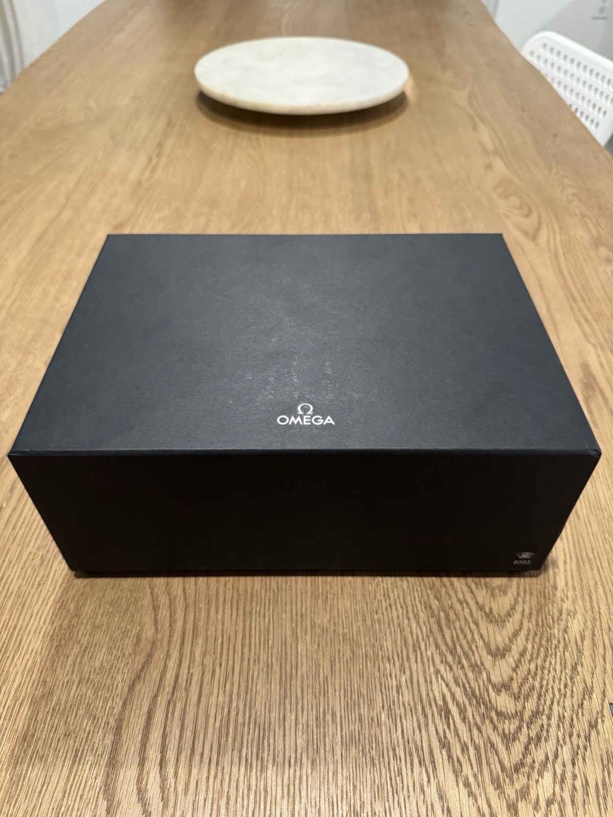 OMEGA Speedmaster Professional Chronograph Black Dial Manual Tachymeter Box