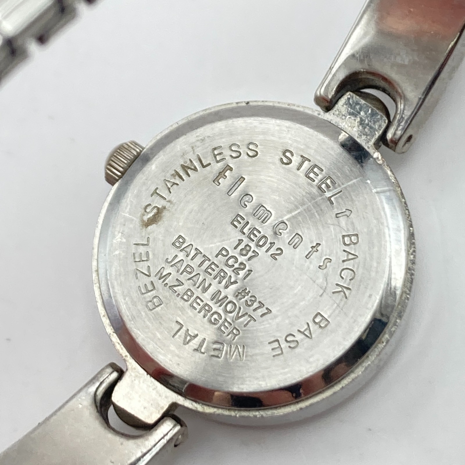 Vtg Elements Women’s Watch Silver Tone Cats Eye Heart Stretch Band New Battery