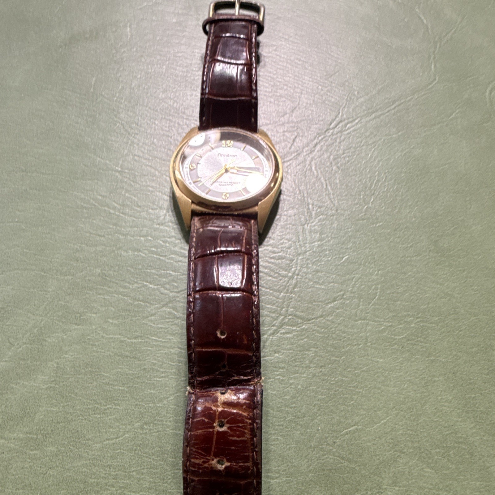 Armitron Quartz Analog Men’s Dress Watch Day/Date 50m Brown Leather Gold