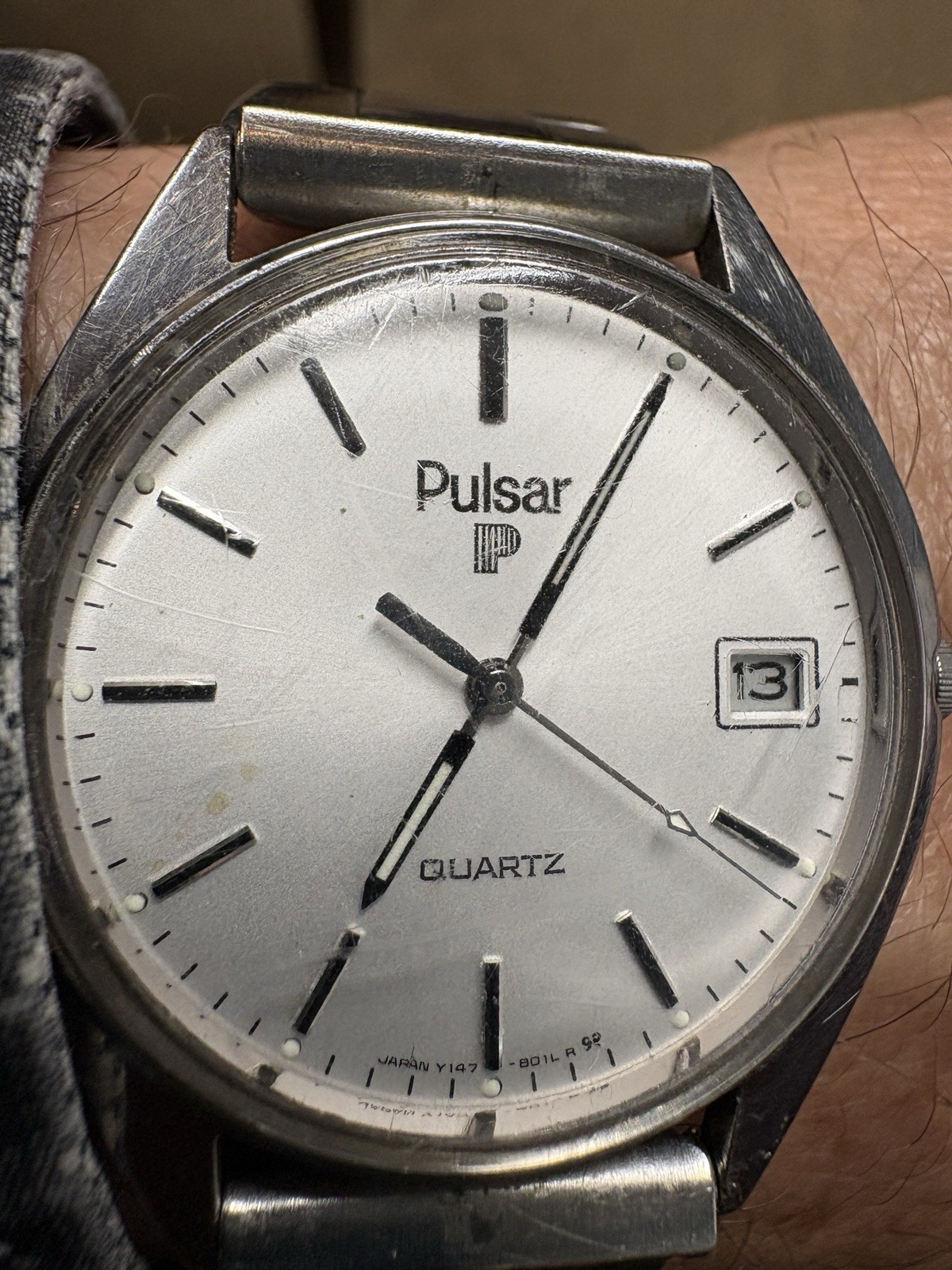 Vintage 1990’s Men’s PULSAR Silver Tone Classic Dress/Casual Watch, Y147-8009
