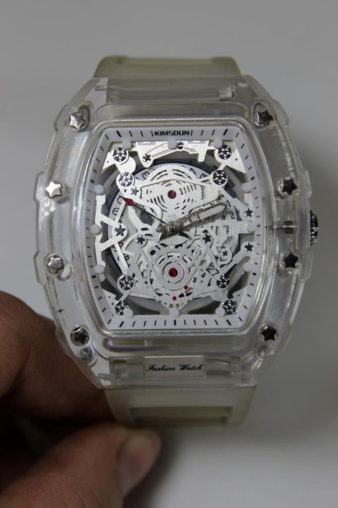 KIMSDUN Skeleton Dial Fashion Watch – Clear, Silver & Red