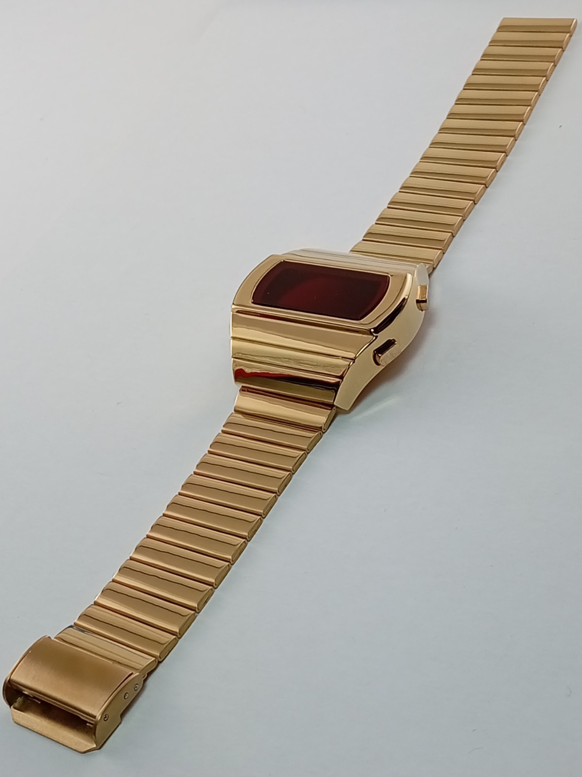 Rare old style modern futuristic 70s seventies space age mens led l.e.d watch 12