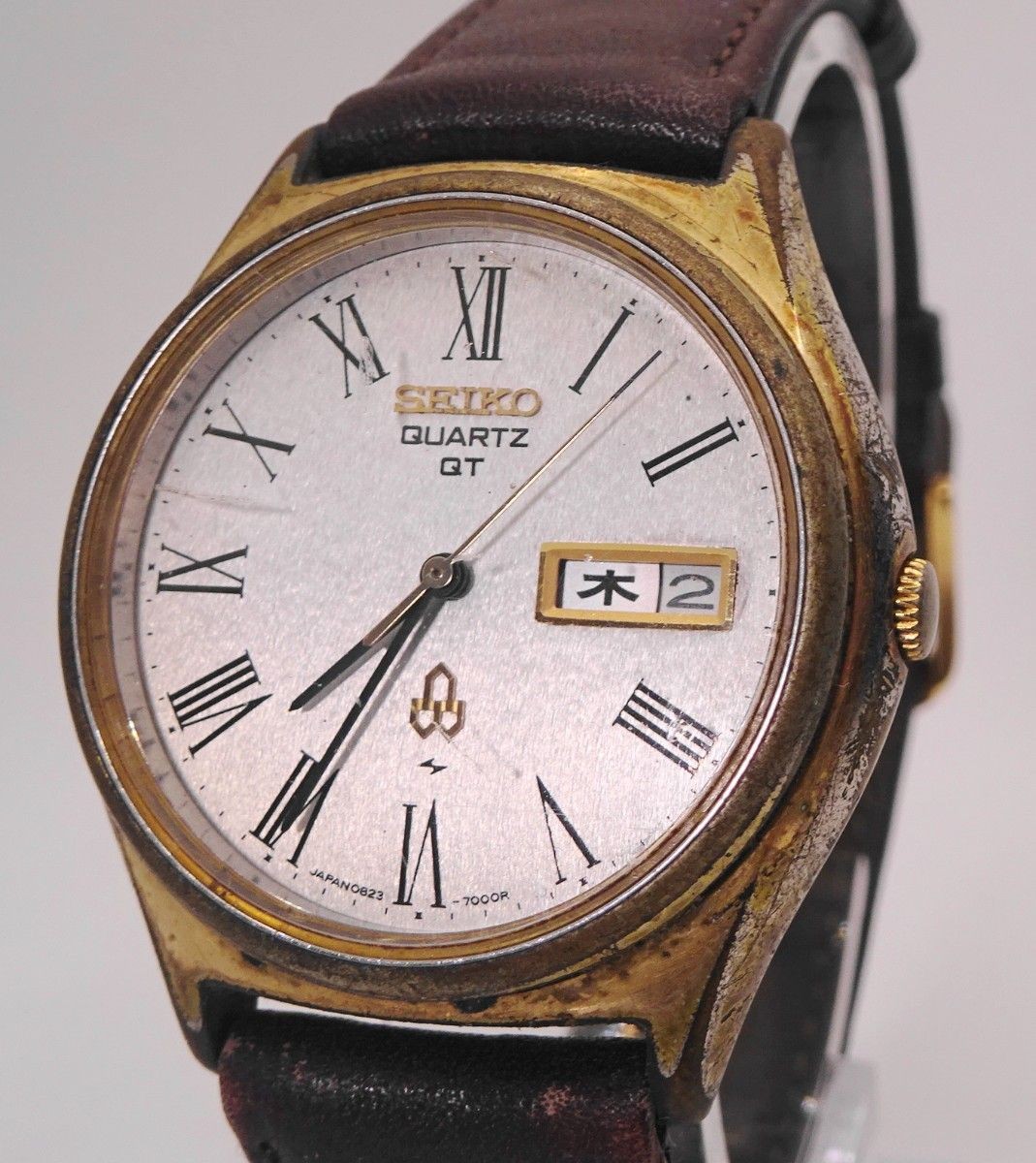 Working SEIKO Gold Quartz 0823 7000 G Wristwatch Y203 Seiko Day Date QUARTZ