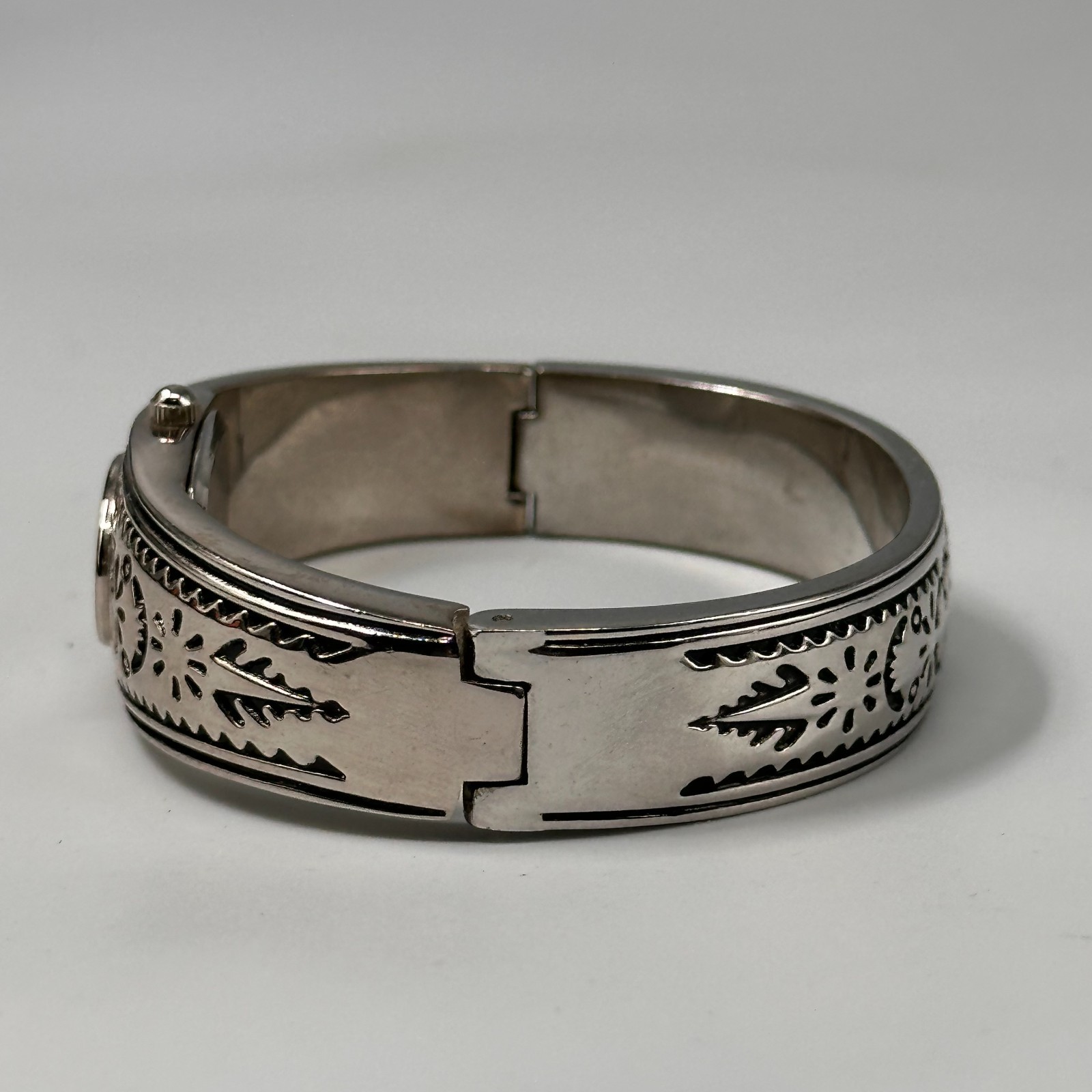 Studio Time Watch Women Silver Tone Etched Filigree Band New Battery 6.75″
