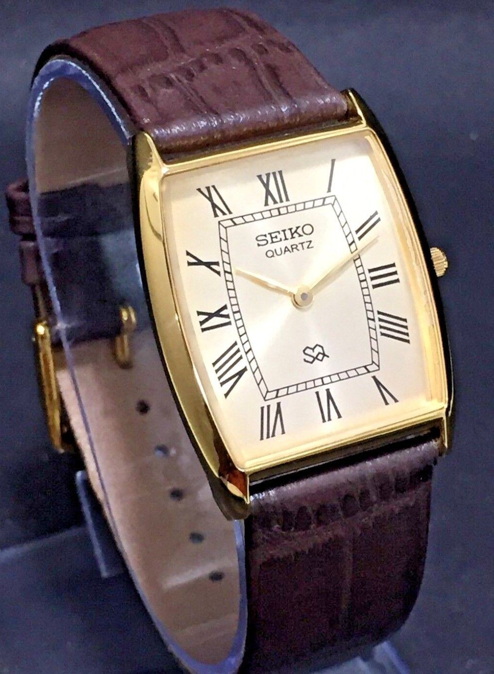 Vintage Seiko Slim Barrel Quartz Men’s Golden Face Dress Watch-Free DDP Shipping