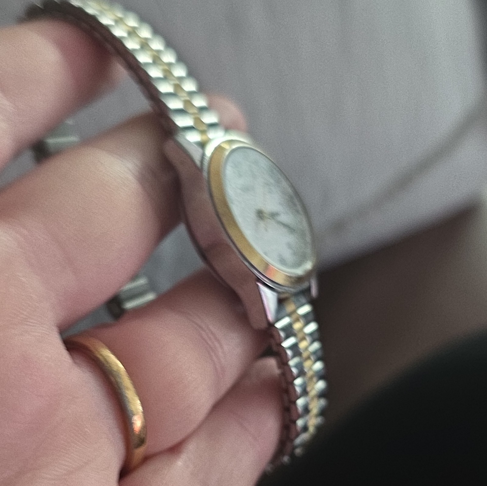Timex Womens Watch 25mm Two Tone Gold Silver Expansion Band Stainless Steel EUC