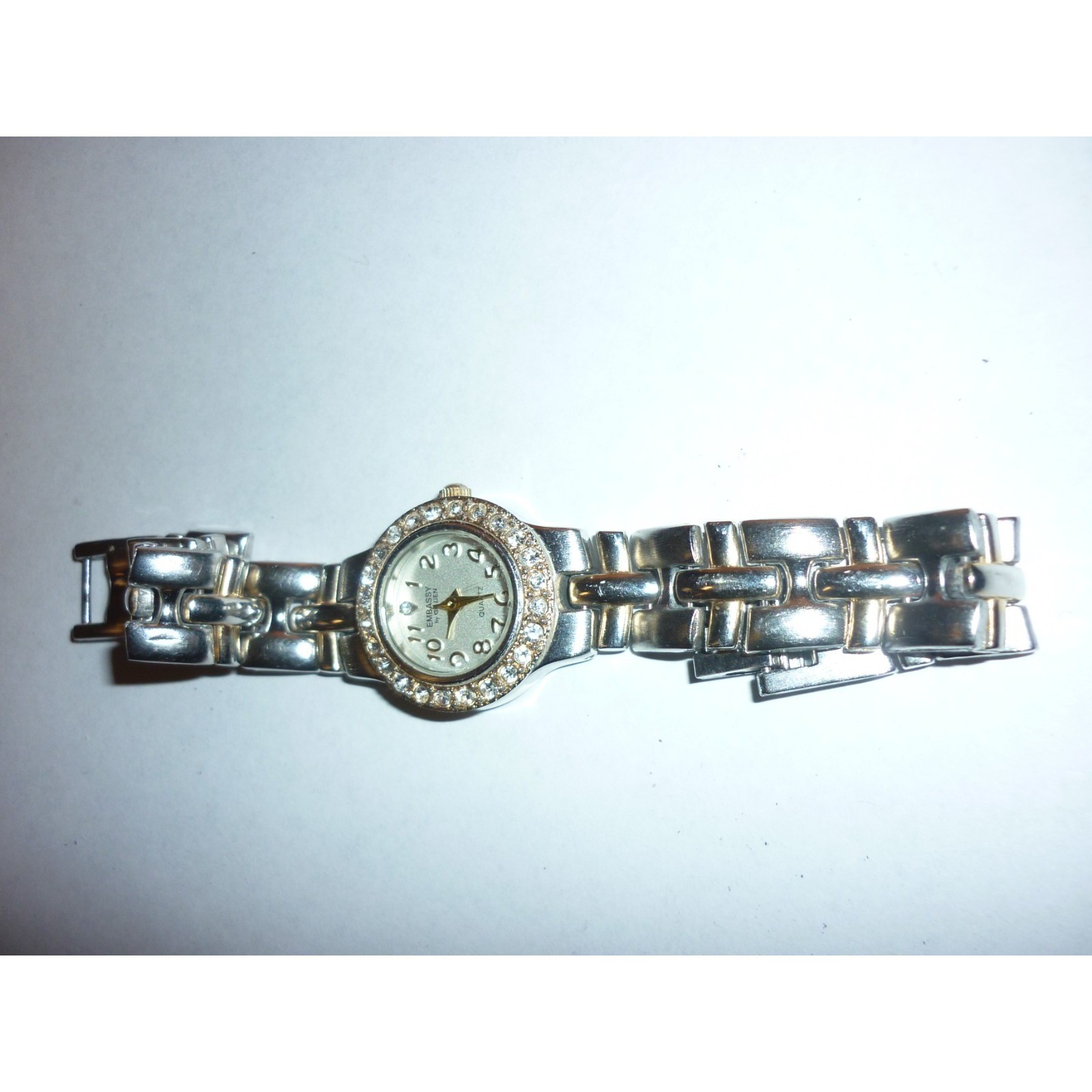 Embassy by Gruen Silver Tone Crystal Bezel Quartz Watch GEM1123 New Battery