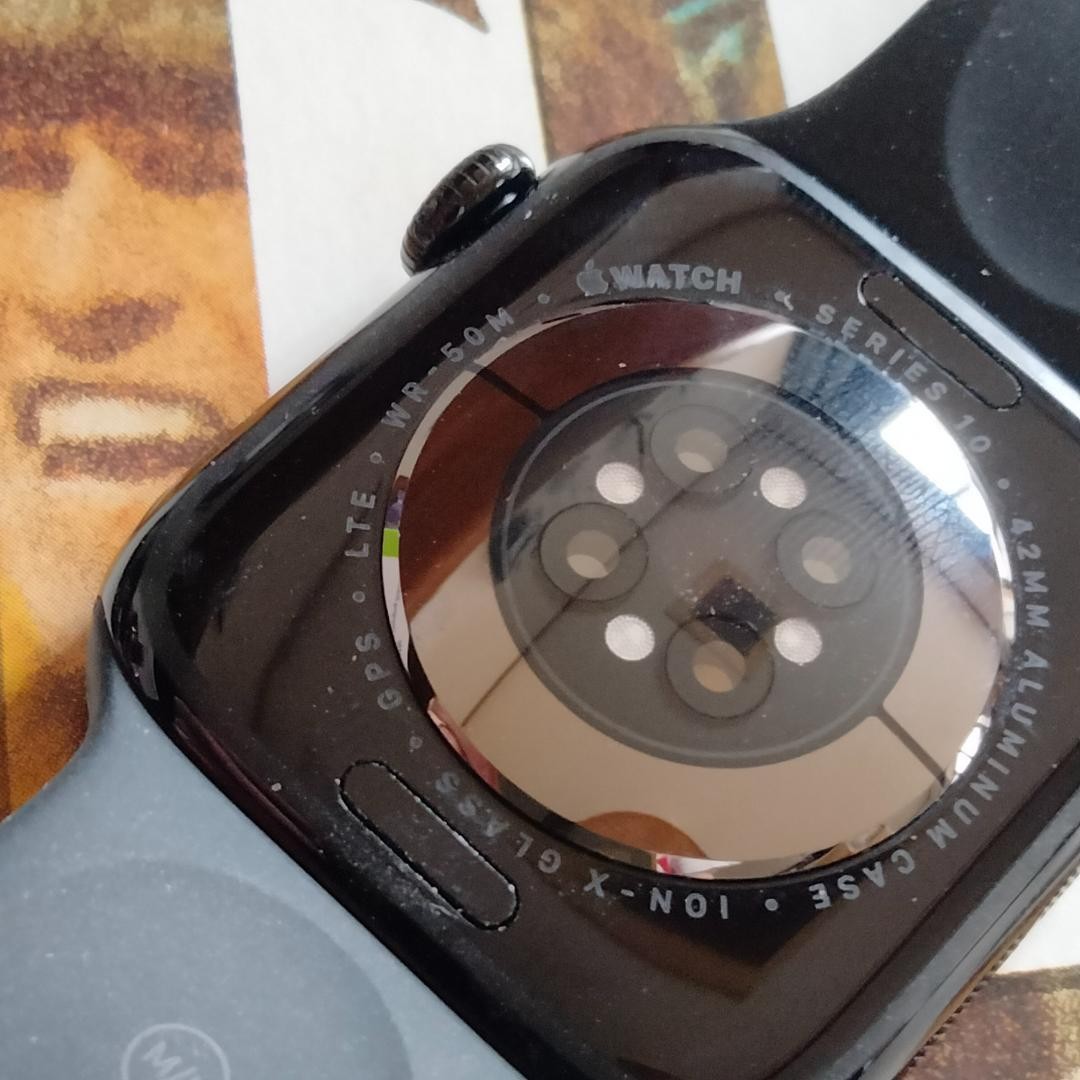 BT 100 Series 10 42mm GPS Apple Watch