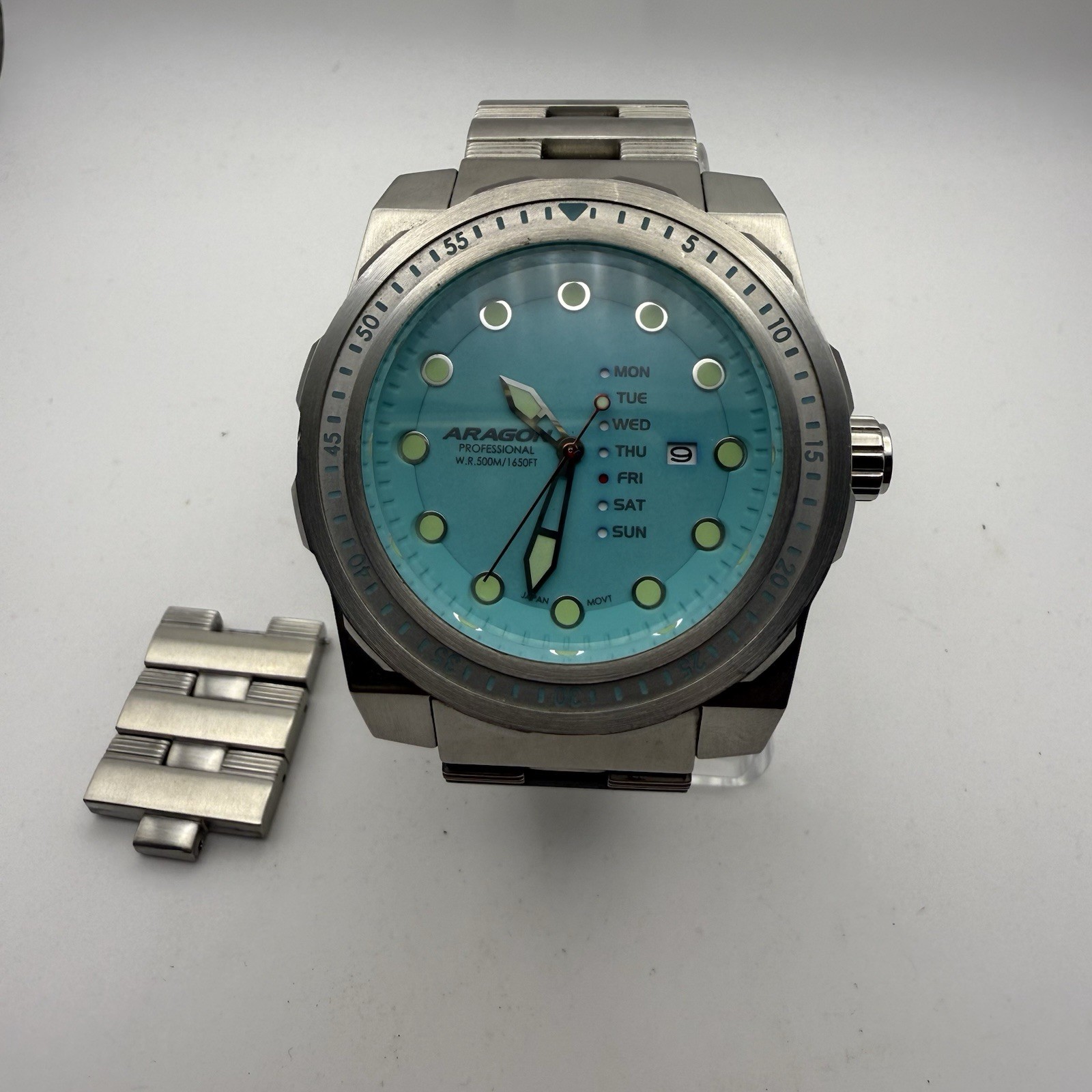 Aragon Professional 500M Dive Watch Aqua Dial Day Date Sold Out Model