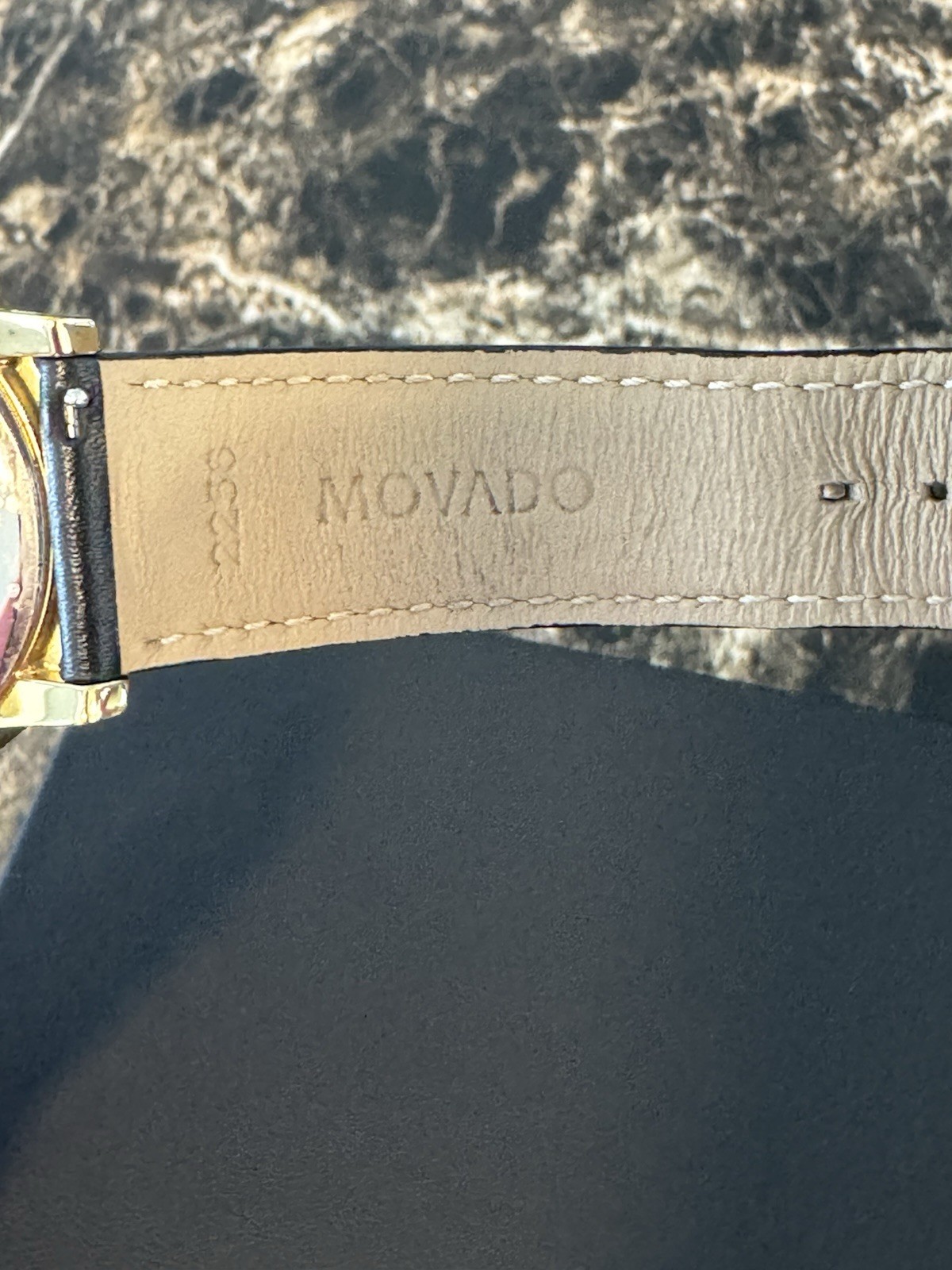 Movado Men Yellow Gold Watch Concave Dot Museum Dial 40mm – Black Leather Strap