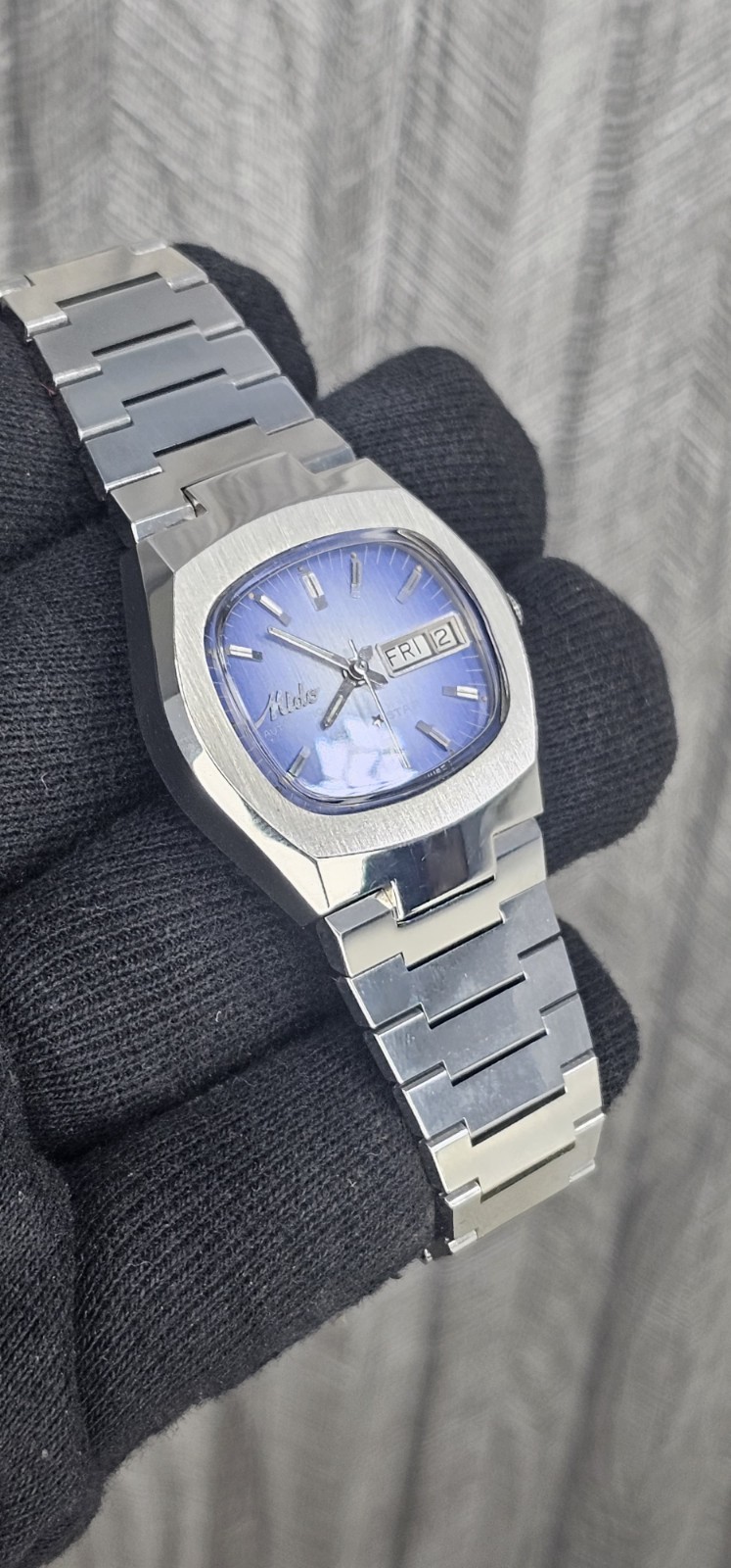 Mido Multistar NOS Automatic 25 Jewels Beauty Blue Dial Men’s Wristwatch Swiss.