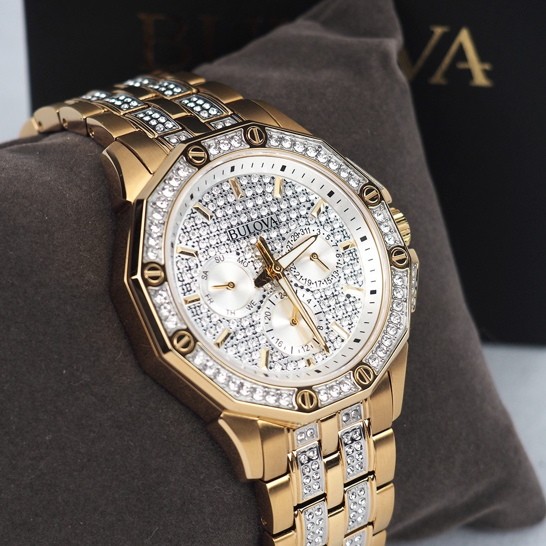 Bulova Octava Crystal 98C126 Two Tone Silver & Gold Men’s Quartz Watch 41.5 mm